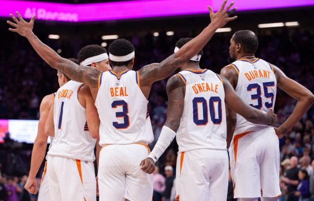 ag体育网站-近12战9负！夕阳西下无可避免 太阳坐等夏天拆队？